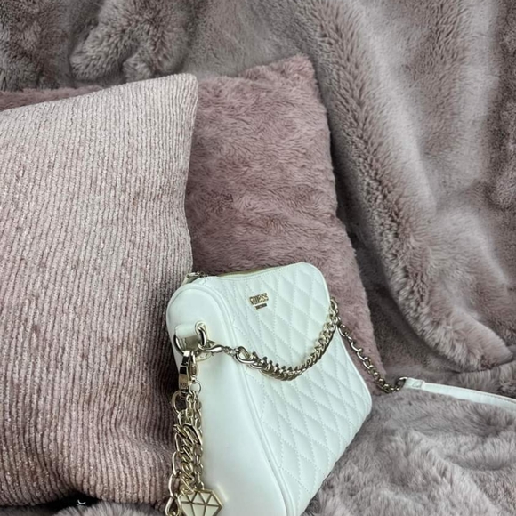 GUESS bag with gold details - Picture 7 of 9